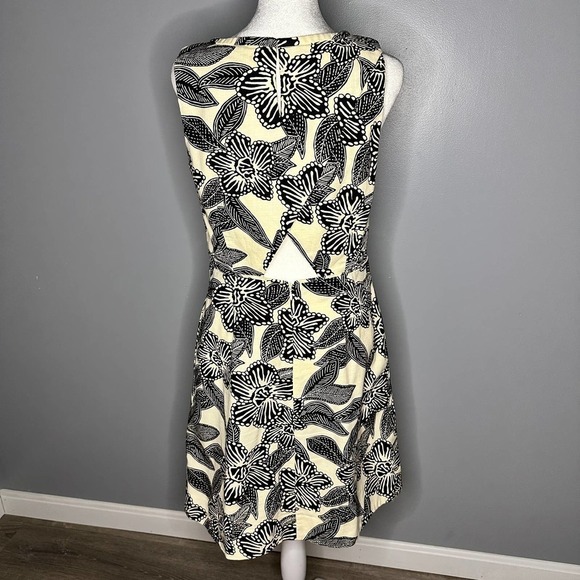 J Crew Polynesian Floral Fit and Flare Cotton Blend Dress Size 4 - Picture 7 of 8